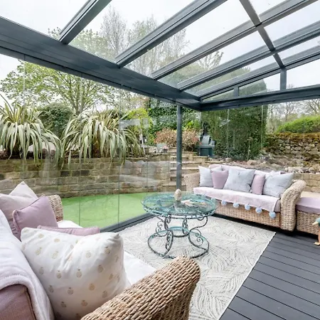 4 Bed In Oc-j31924 *