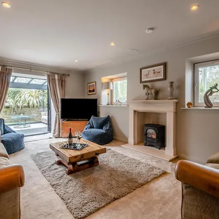 Holiday home 4 Bed In Oc-j31924