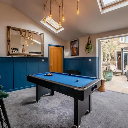 Holiday home 4 Bed In Oc-j31924