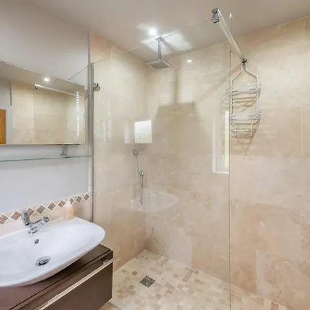 4 Bed In Oc-j31924 Holiday home Hampsthwaite