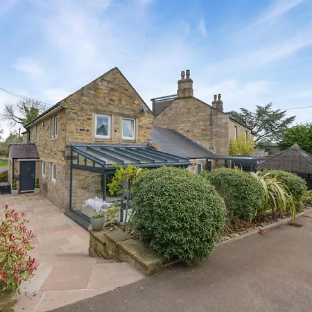 4 Bed In Oc-j31924 Holiday home